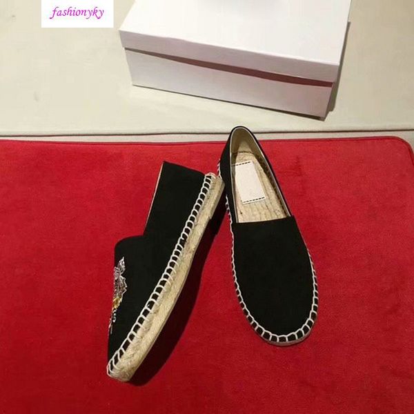 fashionable embroidered straw woven shoes fisherman lazy lovers shoes, Black
fashionable embroidered straw woven shoes fisherman lazy lovers shoes, Black