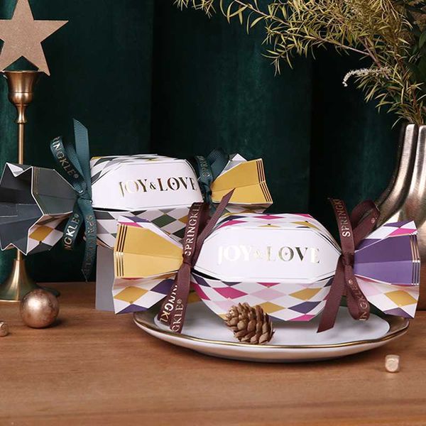 20pcs/lot europe high-grade candy box candy shape packaging boxes chocolate box with ribbon wedding birthday party gifts
20pcs/lot europe high-grade candy box candy shape packaging boxes chocolate box with ribbon wedding birthday party gifts