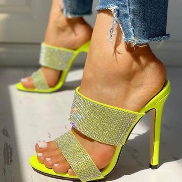 european and american style slippers 2020 spring and summer new rhinestone fine super high heel slippers plus size, Black
european and american style slippers 2020 spring and summer new rhinestone fine super high heel slippers plus size, Black