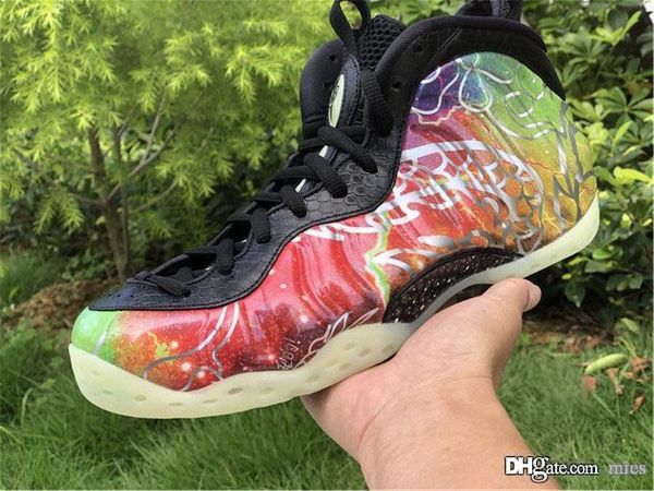 authentic 2020 foam posite one beijing planet hoops green strike black air man basketball shoes real carbon fiber glow in the dark sneakers
authentic 2020 foam posite one beijing planet hoops green strike black air man basketball shoes real carbon fiber glow in the dark sneakers