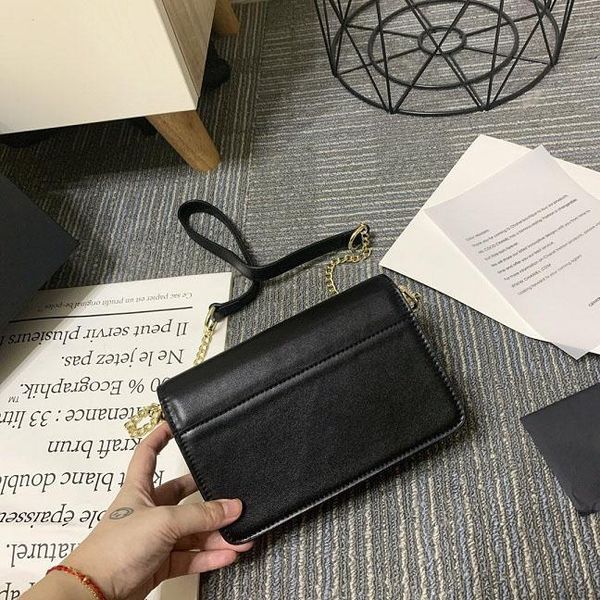 designer girl clutch, boston shoulder bag, brand clutch bag mobile wallet, you can choose your favorite color, the price is rig
designer girl clutch, boston shoulder bag, brand clutch bag mobile wallet, you can choose your favorite color, the price is rig