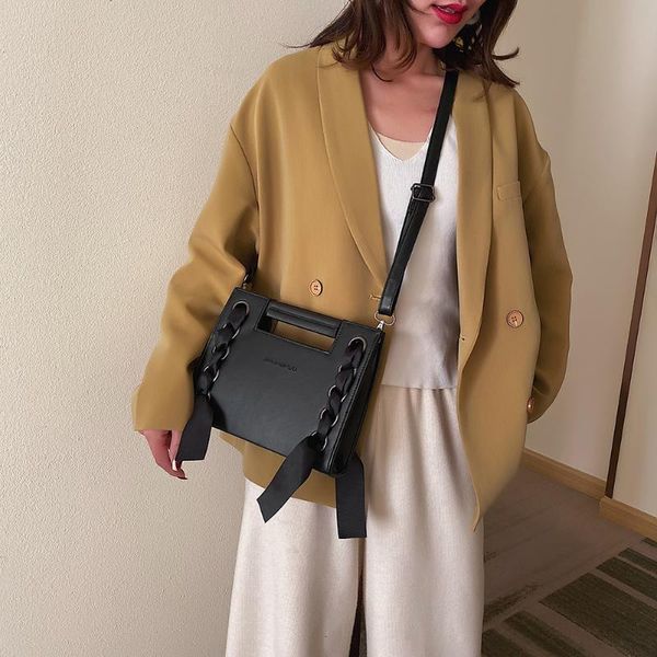 casual women pu leather shoulder handbags fashion durable riveting ring messenger bags solid color ribbon crossbody bag
casual women pu leather shoulder handbags fashion durable riveting ring messenger bags solid color ribbon crossbody bag