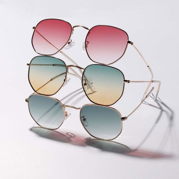 women new fashion glasses brand designer retro vintage sunglasses round metal sunglasses, White;black
women new fashion glasses brand designer retro vintage sunglasses round metal sunglasses, White;black