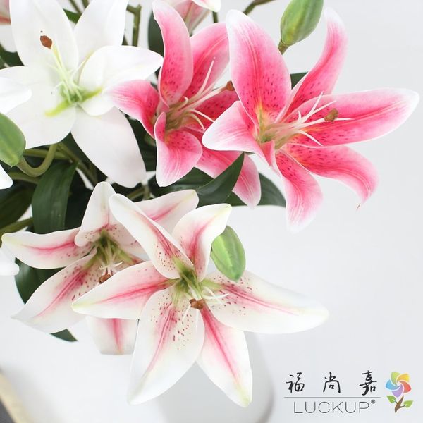 1 pcs 2 flower heads beautiful real touch artificial lily flowers home wedding decoration 5 colors available f527
1 pcs 2 flower heads beautiful real touch artificial lily flowers home wedding decoration 5 colors available f527