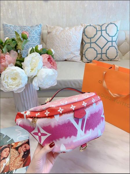 2020 new classic luxury crossbody bag luxury designer women's classic wild leather rainbow waist bag shoulder bag backpack
2020 new classic luxury crossbody bag luxury designer women's classic wild leather rainbow waist bag shoulder bag backpack
