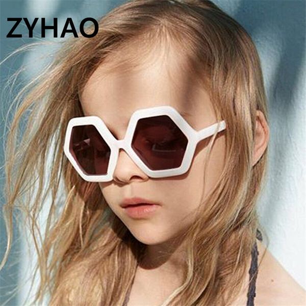 baby 2020 polygon kids sunglasses fashion plastic mirror sport sun glasses uv400 protection for children gilrs boys oculos, White;black
baby 2020 polygon kids sunglasses fashion plastic mirror sport sun glasses uv400 protection for children gilrs boys oculos, White;black