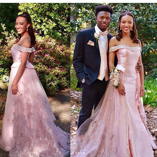 off shoulder beaded prom dresses with train lace satin long 2020 backless evening elegant formal dress special occasion robes de soirée, Black
off shoulder beaded prom dresses with train lace satin long 2020 backless evening elegant formal dress special occasion robes de soirée, Black