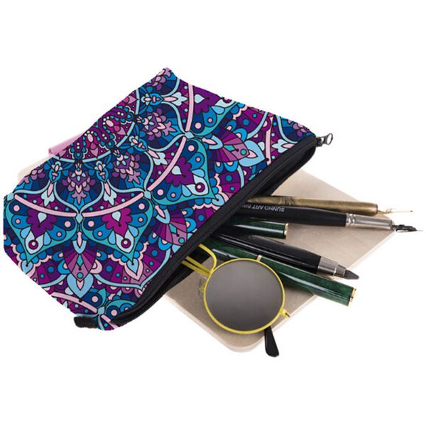 new arrival flower polyester make up bags cosmetic case bags storage travel makeup bag brand pencil case with high quality
new arrival flower polyester make up bags cosmetic case bags storage travel makeup bag brand pencil case with high quality
