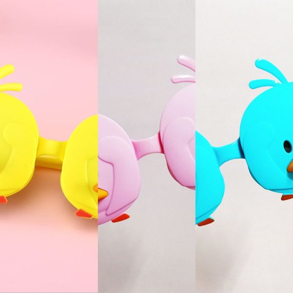 2020 cute little yellow duck sunglasses baby polarized sun glasses personalized children uv-proof flip sunglasses, Blue 
2020 cute little yellow duck sunglasses baby polarized sun glasses personalized children uv-proof flip sunglasses, Blue