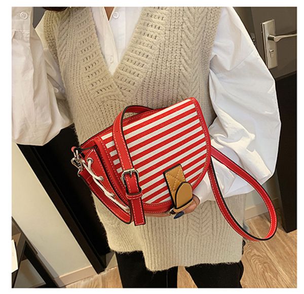 artwork saddle stripes bags women shoulder bags women cross body purse bags famous brands bolsa feminina 11hao /11
artwork saddle stripes bags women shoulder bags women cross body purse bags famous brands bolsa feminina 11hao /11