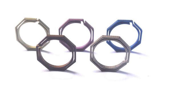 титан брелок мужчины женщины сумка шарм брелок ювелирные изделия горячий ключ держатель висячие украшения высшего качества новое прибытие, Slivery;golden
титан брелок мужчины женщины сумка шарм брелок ювелирные изделия горячий ключ держатель висячие украшения высшего качества новое прибытие, Slivery;golden