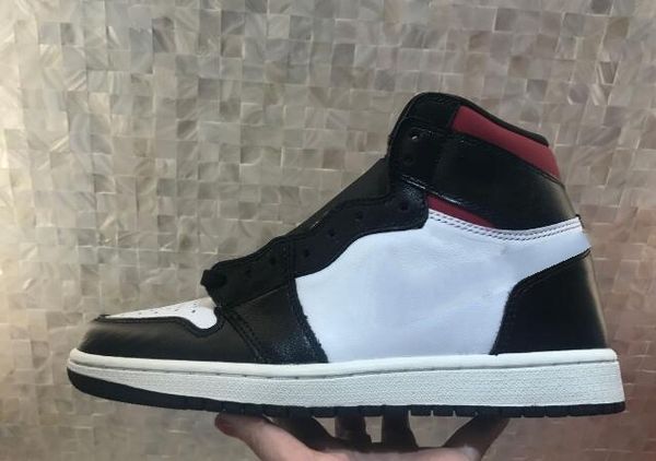 2020 new 1s mid royal og court purple white black burgundy leather women men outdoor shoes shoes size 36-47
2020 new 1s mid royal og court purple white black burgundy leather women men outdoor shoes shoes size 36-47