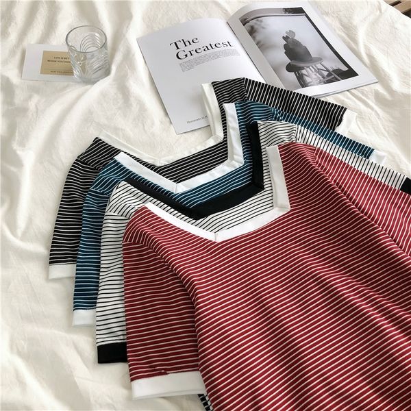 2020 small square collar t-shirt women's short-sleeved t-shirt shorts and shorts striped slim hong kong style all-match, White
2020 small square collar t-shirt women's short-sleeved t-shirt shorts and shorts striped slim hong kong style all-match, White