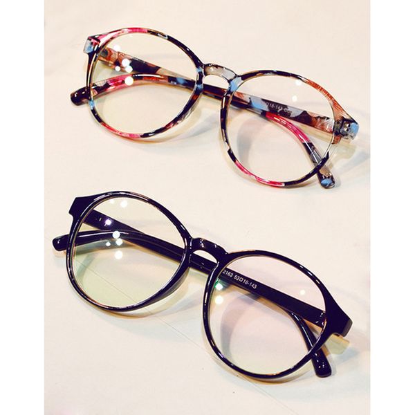 womens retro fashion vintage eye glasses frame brand desinger ladies clear lens eyewear oval nerd attractive party selfie pose, Black
womens retro fashion vintage eye glasses frame brand desinger ladies clear lens eyewear oval nerd attractive party selfie pose, Black