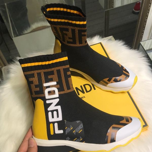 Sapatos ocasionais designershoestop
Sapatos ocasionais designershoestop