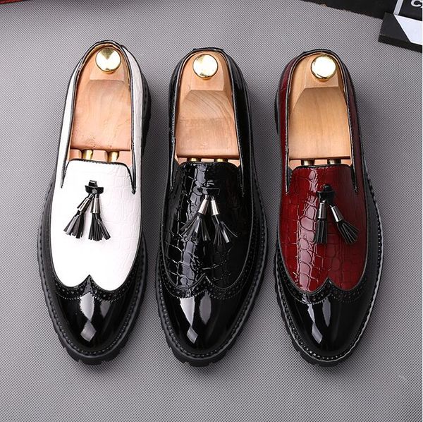 fashion brand men's business dress brogue shoes tassels wedding party retro leather black white red round toe oxford shoes s225
fashion brand men's business dress brogue shoes tassels wedding party retro leather black white red round toe oxford shoes s225