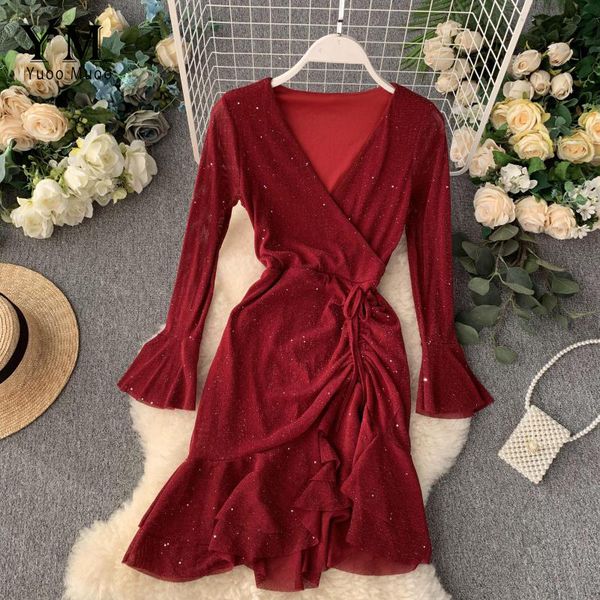 yuoomuoo мода bling bling длинные flare рукавом платья партии женщин 2019 v образным вырезом ruched dress элегантный короткий красный черный, Black;gray
yuoomuoo мода bling bling длинные flare рукавом платья партии женщин 2019 v образным вырезом ruched dress элегантный короткий красный черный, Black;gray