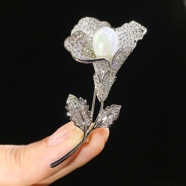 elegant tulip flower pin crystal brooch clothing jewelry accessories jewelry brooch for wedding, White
elegant tulip flower pin crystal brooch clothing jewelry accessories jewelry brooch for wedding, White