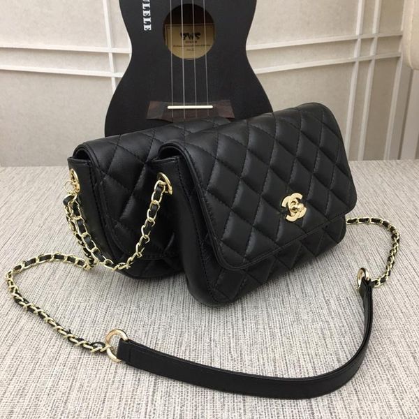 4w brand lady gemini bag fashion entertainment bag classic charm exquisite fashion design party delivery, Black;red
4w brand lady gemini bag fashion entertainment bag classic charm exquisite fashion design party delivery, Black;red