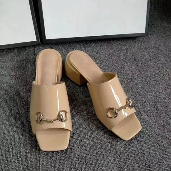 2022 and womens slippers fashion beach slide sandals male female flower blooms print leather size euro35-42, Black
2022 and womens slippers fashion beach slide sandals male female flower blooms print leather size euro35-42, Black
