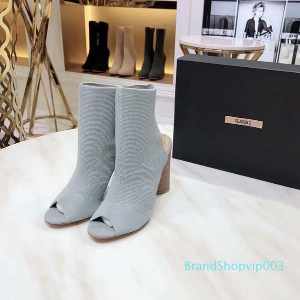 2019 women jean boots mid with high blue fashion boots with holes high for fashion lady with box korean style n720, Black
2019 women jean boots mid with high blue fashion boots with holes high for fashion lady with box korean style n720, Black