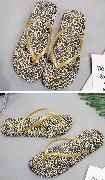 new fashion luxury designer women shoes personality leopard print fashion flat bottom skidproof slippers designer flip flops size 36-40, Black
new fashion luxury designer women shoes personality leopard print fashion flat bottom skidproof slippers designer flip flops size 36-40, Black