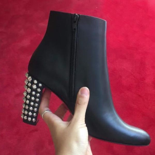 elegant brand suzi folk ankle boots,wine-red,black suede & leather lady red bottom boot women chunky heels winter fashion boot with box 
elegant brand suzi folk ankle boots,wine-red,black suede & leather lady red bottom boot women chunky heels winter fashion boot with box