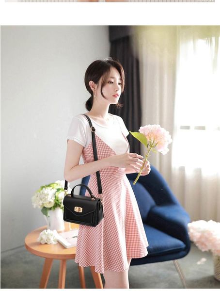 women's bag 2020 spring/summer new girl oblique satchel pure color small square bag net red packet
women's bag 2020 spring/summer new girl oblique satchel pure color small square bag net red packet
