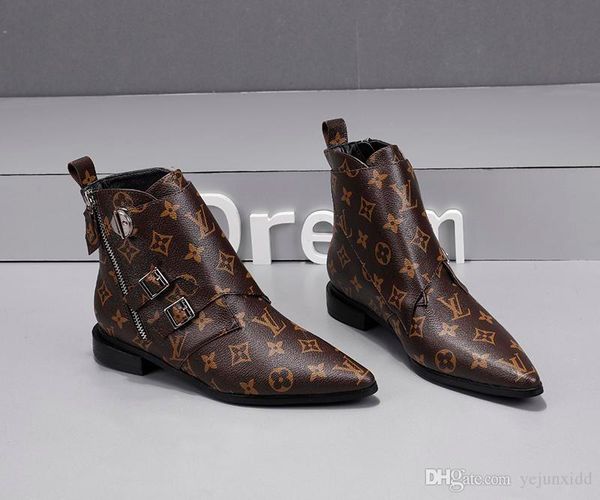 luxury shoes new autumn winter martin boots women booties chunky heels ankle boots coloured embroidery pointed fashion shoes, Black
luxury shoes new autumn winter martin boots women booties chunky heels ankle boots coloured embroidery pointed fashion shoes, Black