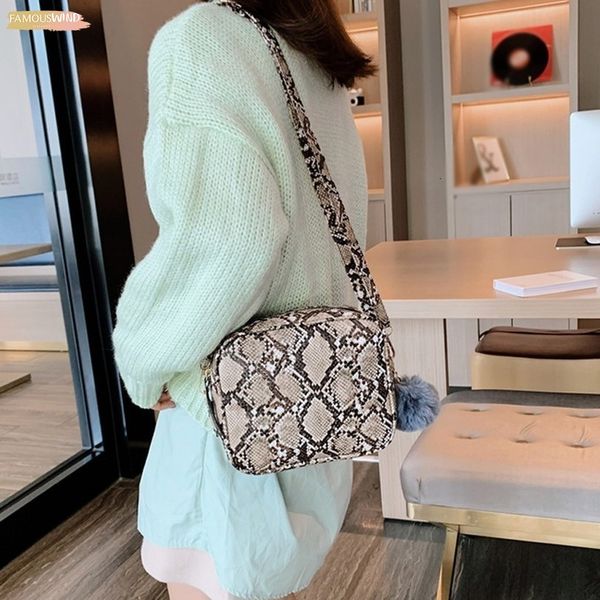 h30 handbags women bags designer serpentine handbag women hairball snake pattern shoulder bag crossbody bags for women
h30 handbags women bags designer serpentine handbag women hairball snake pattern shoulder bag crossbody bags for women
