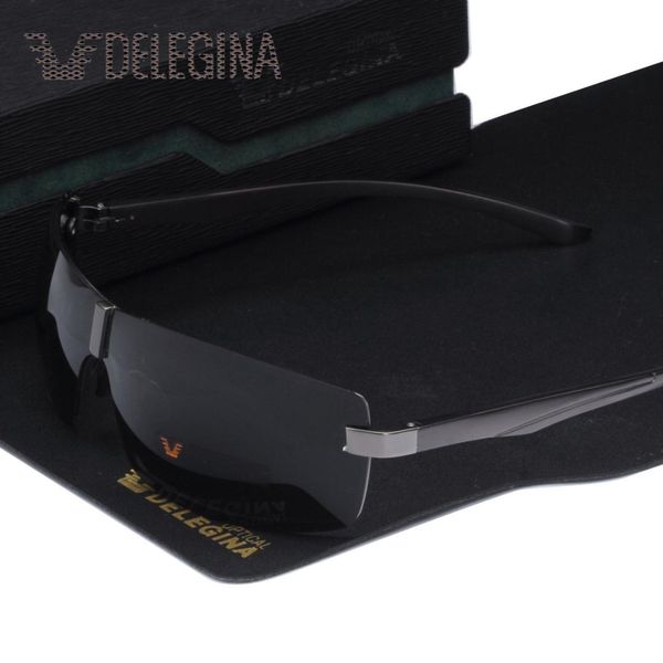 2019 fashion sunglasses for men polarized sun glasses driving shade with case, White;black
2019 fashion sunglasses for men polarized sun glasses driving shade with case, White;black