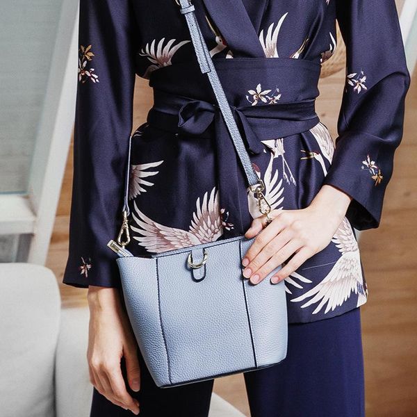 belle2019 genuine leather woman package handbag concise joker single shoulder span ma'am bag
belle2019 genuine leather woman package handbag concise joker single shoulder span ma'am bag
