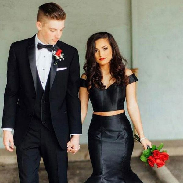 fashion black groom tuxedos notch lapel groomsmen mens wedding dress excellent man jacket blazer 3 piece suit(jacket+pants+vest+tie) 18, Black;gray
fashion black groom tuxedos notch lapel groomsmen mens wedding dress excellent man jacket blazer 3 piece suit(jacket+pants+vest+tie) 18, Black;gray