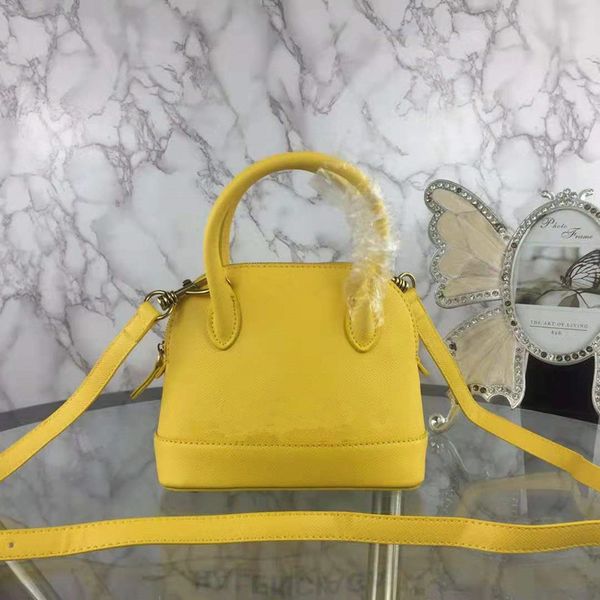 2020 solds womens bags designers handbags purses shoulder bags mini chain bag designers crossbody bags messenger tote bag clutch bag 22c
2020 solds womens bags designers handbags purses shoulder bags mini chain bag designers crossbody bags messenger tote bag clutch bag 22c