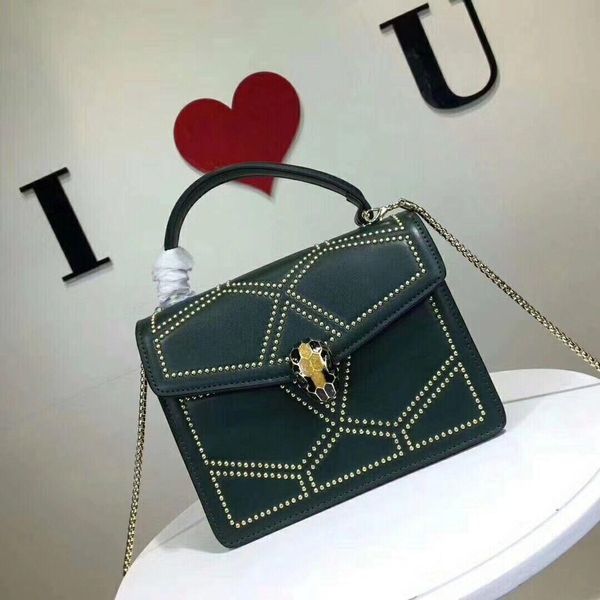 2020 new brand women's leather luxury handbag messenger bag wallet slant across bag handle bag high grade
2020 new brand women's leather luxury handbag messenger bag wallet slant across bag handle bag high grade