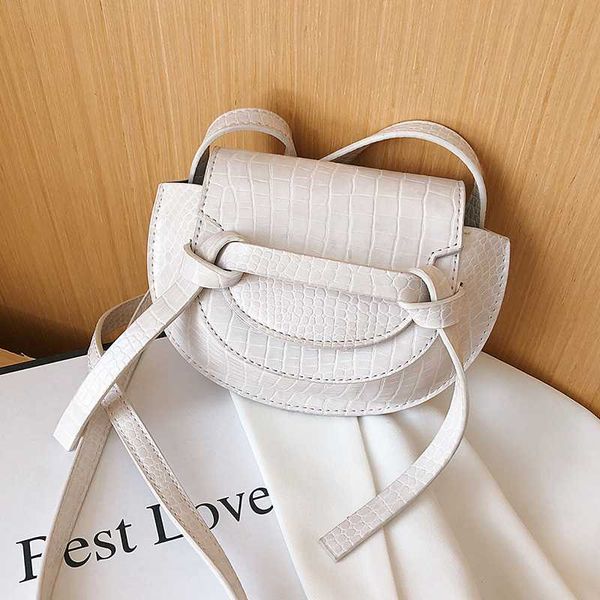 new french design fashion stone grain saddle bag & elegant simple diagonal bag shoulder width 20cm height 14cm thickness 9cm
new french design fashion stone grain saddle bag & elegant simple diagonal bag shoulder width 20cm height 14cm thickness 9cm