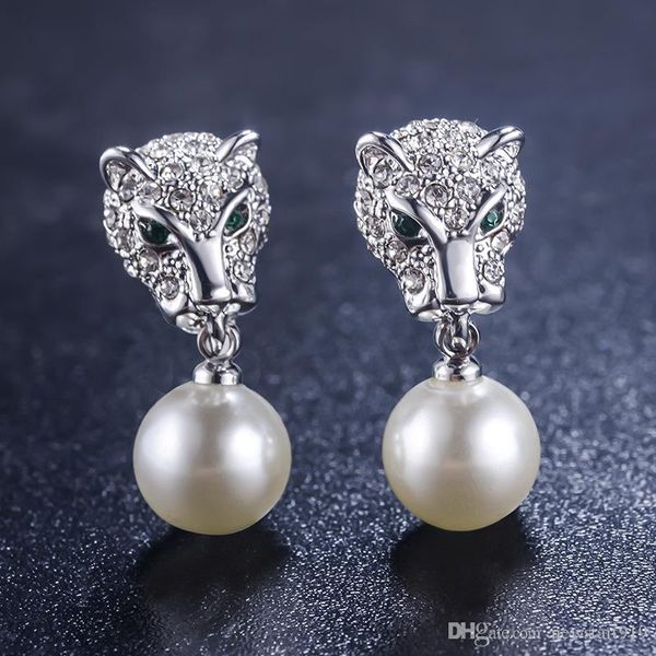 exquisite personality full of diamond silver rose gold leopard pearl earrings fashion trend european and american earrings
exquisite personality full of diamond silver rose gold leopard pearl earrings fashion trend european and american earrings