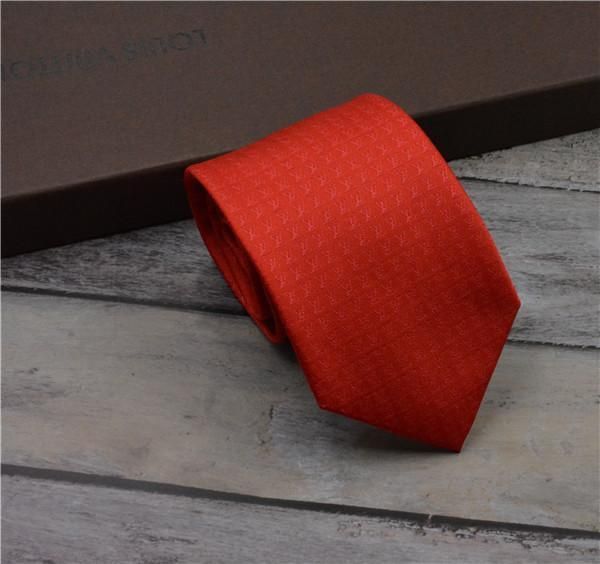 2019 new 15 color wholesale brand new luxury designer silk tie boutique tie casual business tie original packaging boxing, Blue;purple
2019 new 15 color wholesale brand new luxury designer silk tie boutique tie casual business tie original packaging boxing, Blue;purple