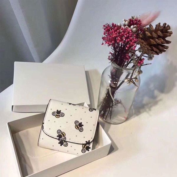 fashion women handbags wallets quality small wallet white purse credit card holder bag money clip ladies hand bags, Red;black
fashion women handbags wallets quality small wallet white purse credit card holder bag money clip ladies hand bags, Red;black