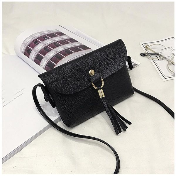 women shoulder bag small mini phone money bag 2020 fashion vintage handbag small mini messenger tassel shoulder bags
women shoulder bag small mini phone money bag 2020 fashion vintage handbag small mini messenger tassel shoulder bags