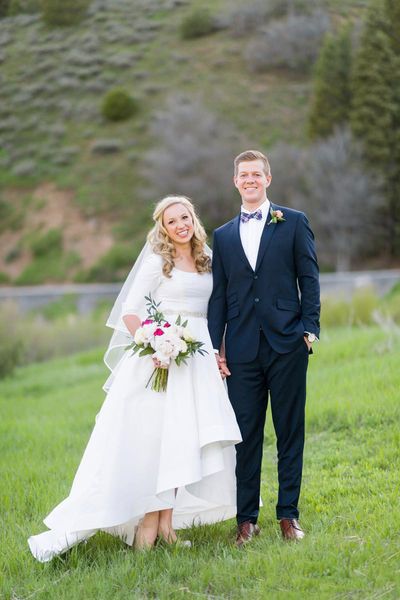 Vintage Plus Size Half Sleeve Wedding Dresses 2019 Bohemian High Low Bridal Gowns Asymmetrical Scoop Capped Wedding Gowns Vestidos De Novia
Vintage Plus Size Half Sleeve Wedding Dresses 2019 Bohemian High Low Bridal Gowns Asymmetrical Scoop Capped Wedding Gowns Vestidos De Novia