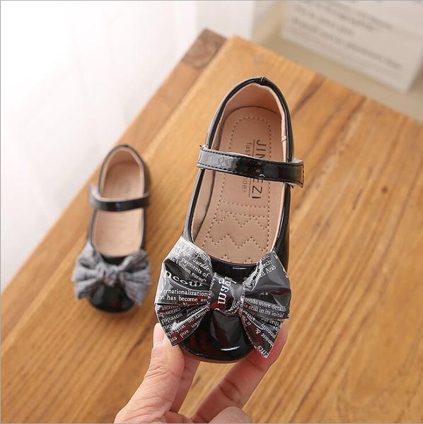 2019 new kids leather black red pink bowknot baby girl princess shoes soft soled pu girls baby dance party shoes, Black;grey
2019 new kids leather black red pink bowknot baby girl princess shoes soft soled pu girls baby dance party shoes, Black;grey