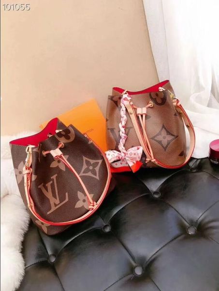 женщины new saddle bag натуральной кожи сумки наклонные плеча сумки конструкторы crossbody посыльного сумки кошелек христианские сумки женск
женщины new saddle bag натуральной кожи сумки наклонные плеча сумки конструкторы crossbody посыльного сумки кошелек христианские сумки женск