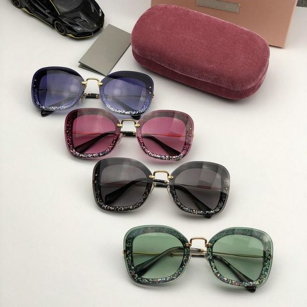New top quality womens sunglasses men sun glasses women sunglasses fashion style protects eyes Gafas de sol lunettes de soleil with box 2020
New top quality womens sunglasses men sun glasses women sunglasses fashion style protects eyes Gafas de sol lunettes de soleil with box 2020