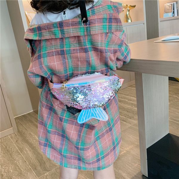 new fashion girls and boys pu coin purse mini bag fishtail bag sequin children crossbody kids gift porta moedas das mulheres
new fashion girls and boys pu coin purse mini bag fishtail bag sequin children crossbody kids gift porta moedas das mulheres