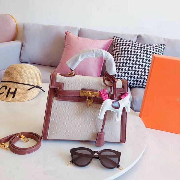 new arrival women fashion 28cm bags flap bag shoulder bag soft crossbody bags factory cost prices selling 21cm
new arrival women fashion 28cm bags flap bag shoulder bag soft crossbody bags factory cost prices selling 21cm