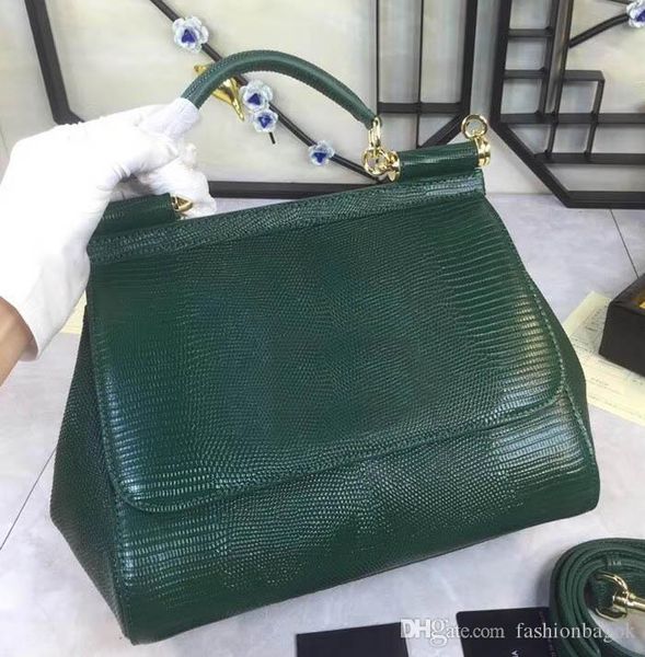 designer luxury handbag wallet leather women's messenger bag 2019 fashion brand bag designer shoulder bag 
designer luxury handbag wallet leather women's messenger bag 2019 fashion brand bag designer shoulder bag