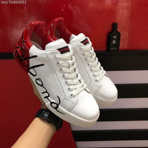 19ss Mens designers shoes DOLCE & GABBANA Portofino Sneakers In Printed Nappa leather DG white ace men Shoes high quality
19ss Mens designers shoes DOLCE & GABBANA Portofino Sneakers In Printed Nappa leather DG white ace men Shoes high quality