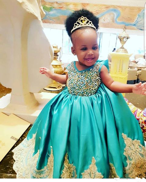 2020 modern green gold lace pearls flower girl dresses big bow ball gown vestidos de desfile de niñas girls pageant dresses wedding, White;blue
2020 modern green gold lace pearls flower girl dresses big bow ball gown vestidos de desfile de niñas girls pageant dresses wedding, White;blue