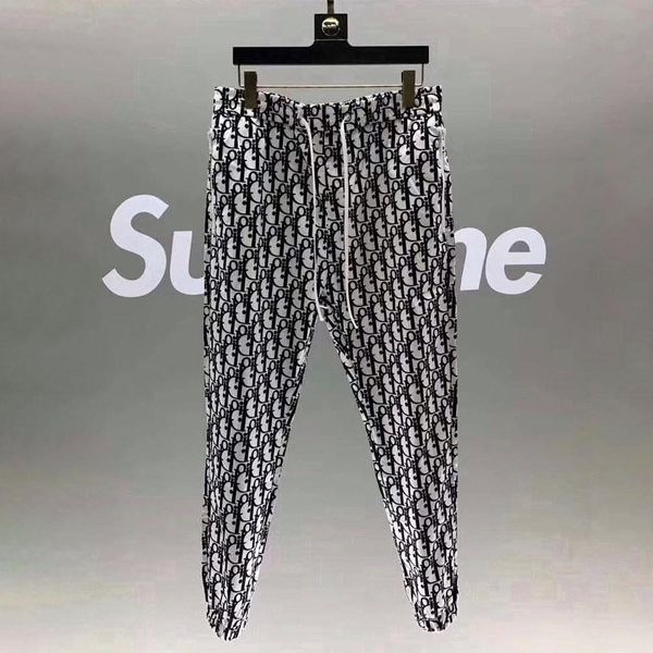 последние летние спортивные повседневные брюки ice silk, выпущенные в 2020 году, изготовлены из высококачественных тканей, мягких и удобных, Black;white
последние летние спортивные повседневные брюки ice silk, выпущенные в 2020 году, изготовлены из высококачественных тканей, мягких и удобных, Black;white